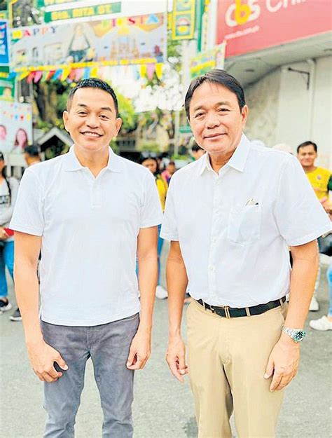 Congressman Olivarez running for mayor .